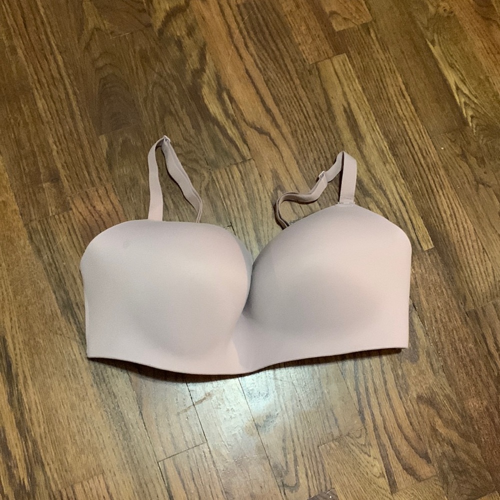 Soma Enbliss Nursing Wireless bra 38DDD. Blush. Great condition.